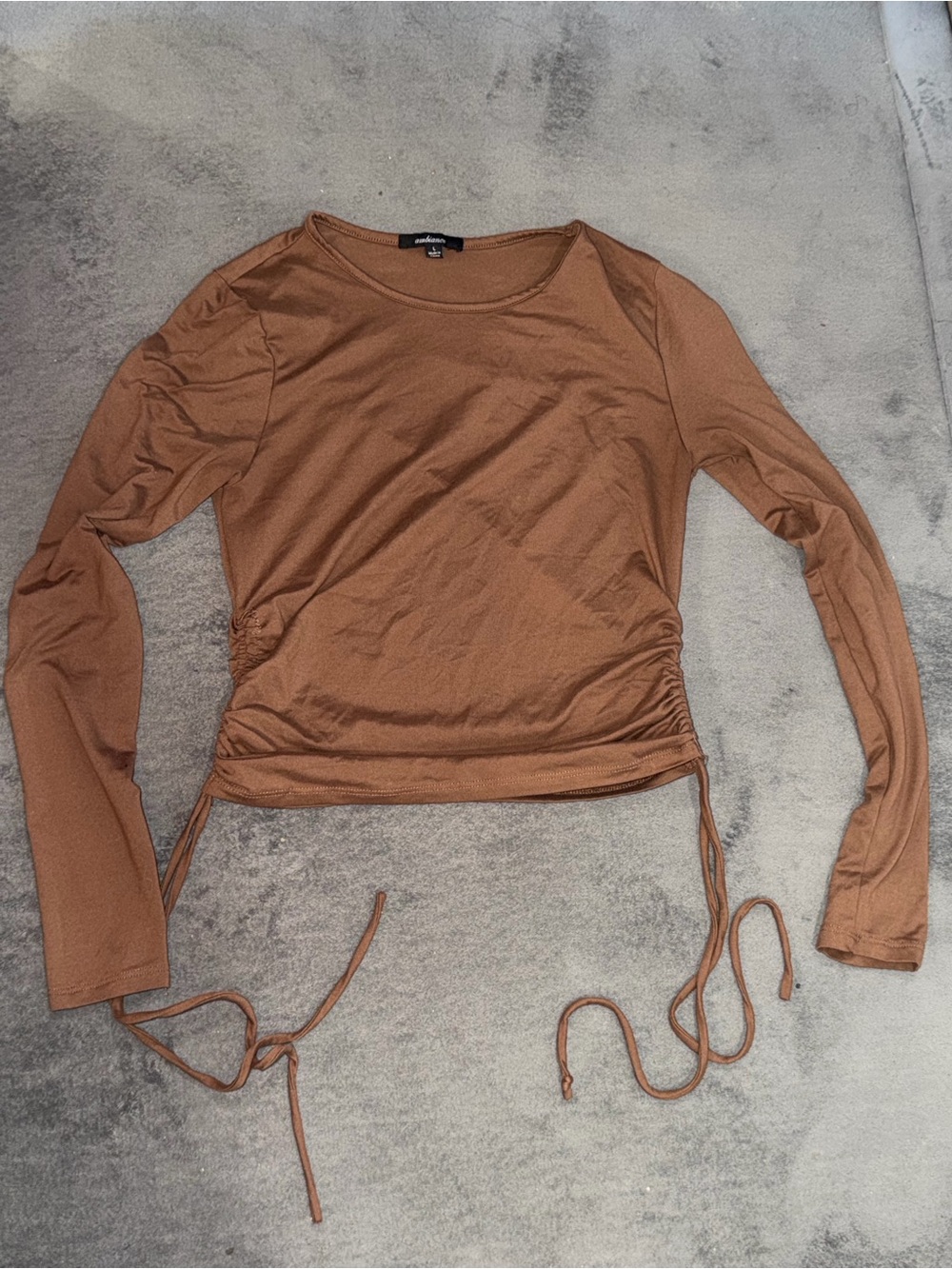 & Other Stories Brown Long Sleeve Cinch-Side Top